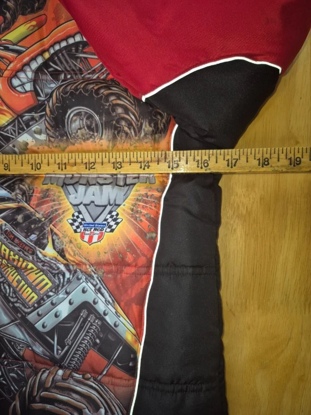 Monster Jam Kids Puffer Jacket Red Black Hooded Size M (8) – 2012 Monster Trucks
